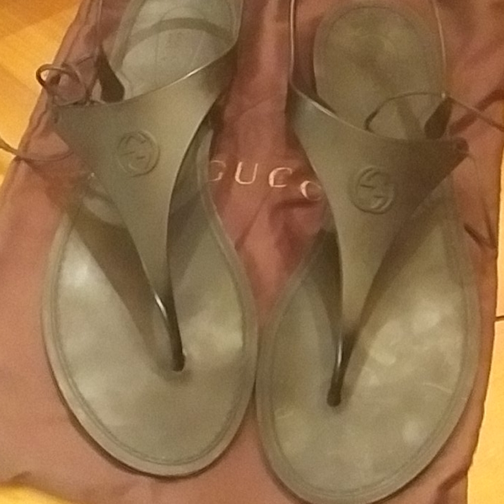 Gucci rubber sandals
